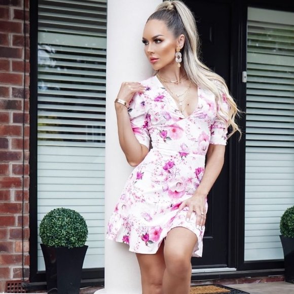 Floral Print V-Neck Short Puff Sleeve Mini Dress - Picture 2 of 6